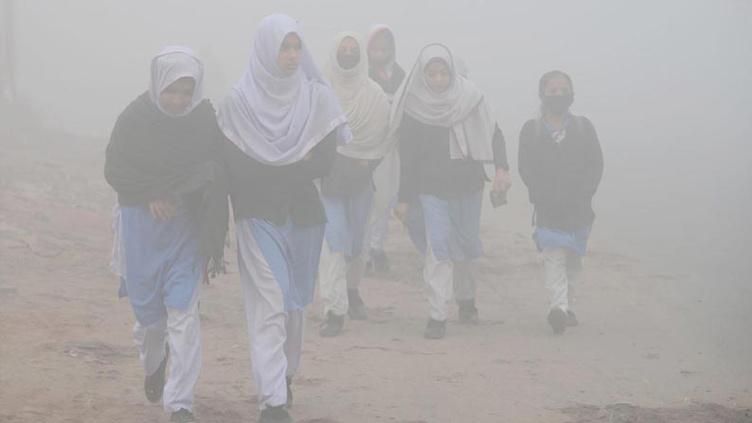 LHC extends schools, colleges holidays due to smog