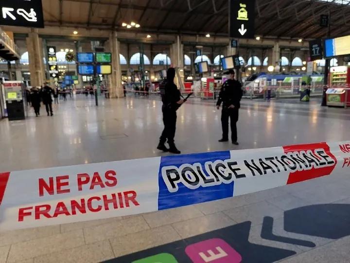 Six stabbed in busy Paris train station, attacker shot by police