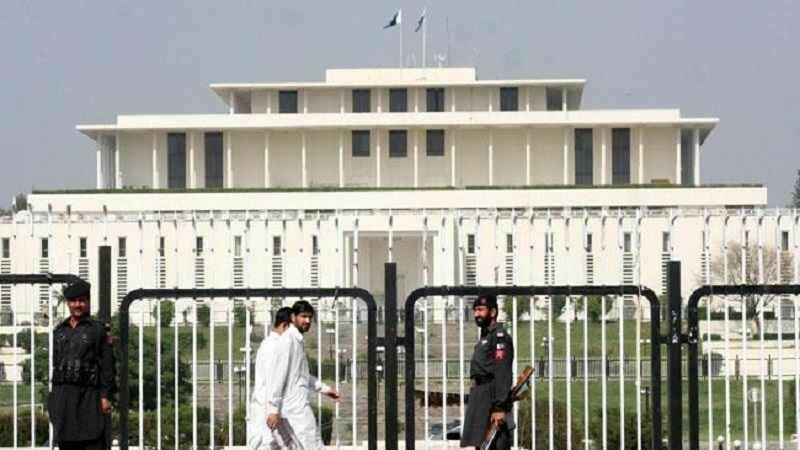 بلوچستان عوامی پارٹی  کے  سینیٹر احمد خان کے اسلام آباد میں وارنٹ گرفتاری جاری