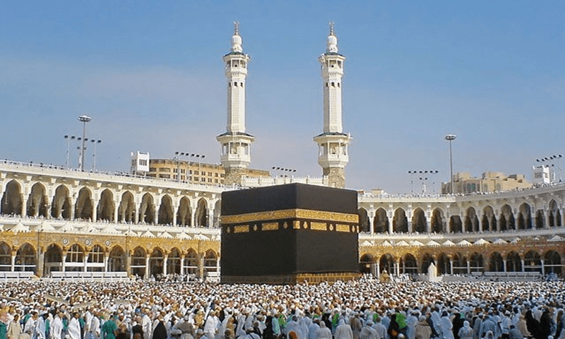 مسجدالحرام میں کورونا وبا کے بعد پہلی بار بیرونی صحن میں نماز کی تیاری