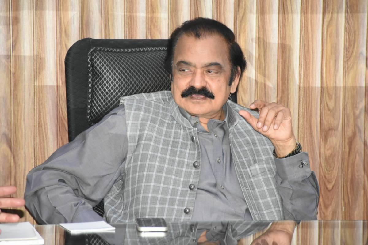 Rana Sanaullah leaves for London on Nawaz Sharif's call