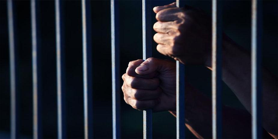 کراچی : ڈکیتی کے دوران قتل سمیت سنگین جرائم میں ملوث ملزمان گرفتار