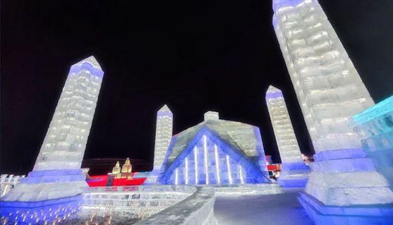 China’s Ice Park creates Faisal Mosque sculpture