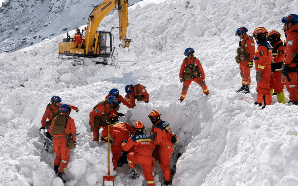 Tibet avalanche kills 28 people as search called off