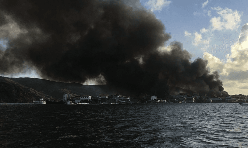 ہونڈوران ریزورٹ جزیرے میں بڑی آتشزدگی ،  200  سے زائد  عمارتیں تباہ