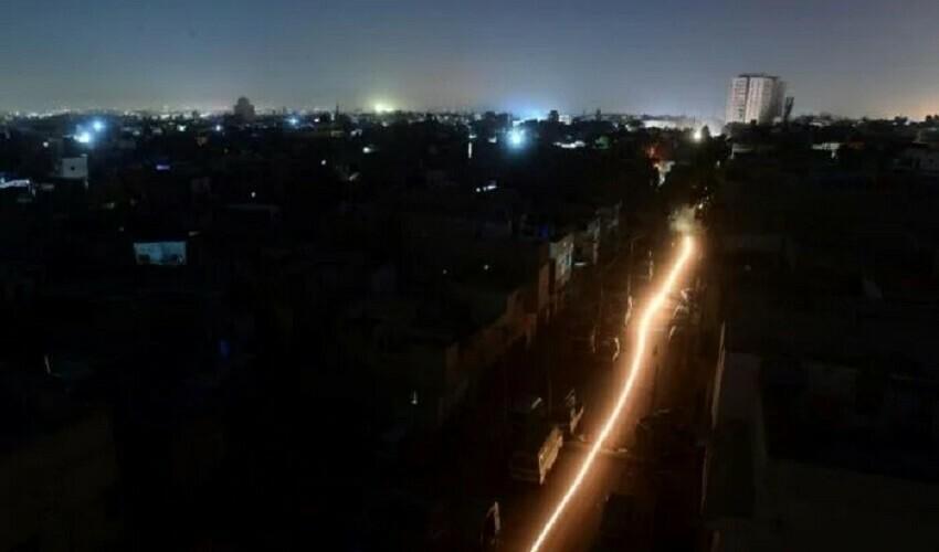 کے الیکٹرک نےشہر میں بجلی کی مکمل بحالی کےلیے صبح تک کا امکان ظاہر کردیا