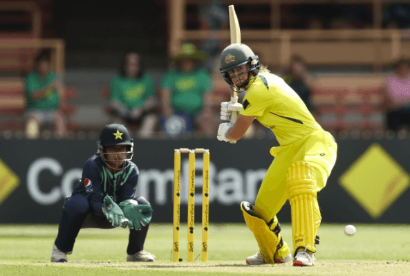 Australia beat Pakistan by eight wickets in first T20I