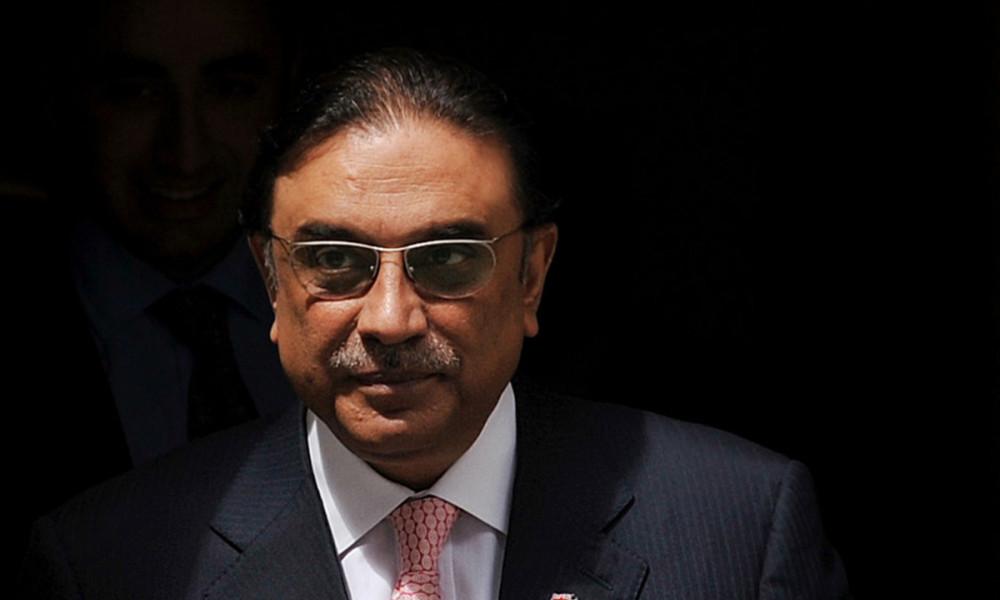 Zardari sends legal notice to Imran Khan over ' false allegations'