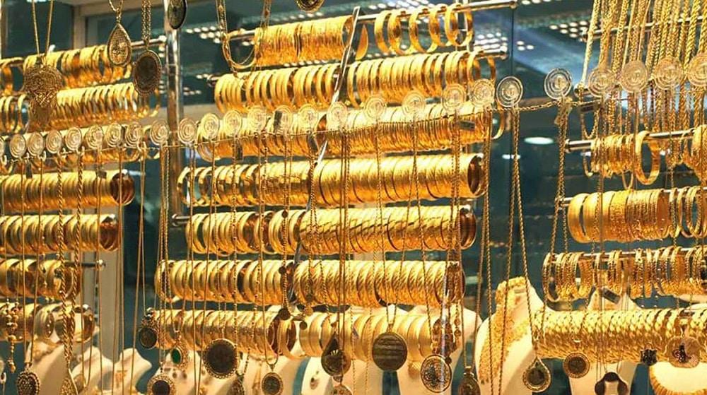 Gold per tola price goes up by Rs1500