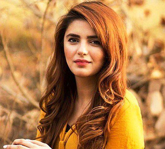 Momina Mustehsan back on social media after brief break