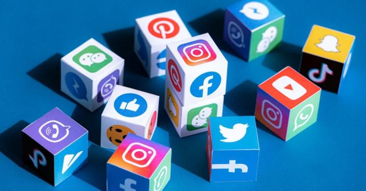 Facebook, WhatsApp and Instagram back after hours-long outage 