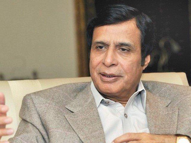 Police round up Pervaiz Elahi’s house in Gujrat