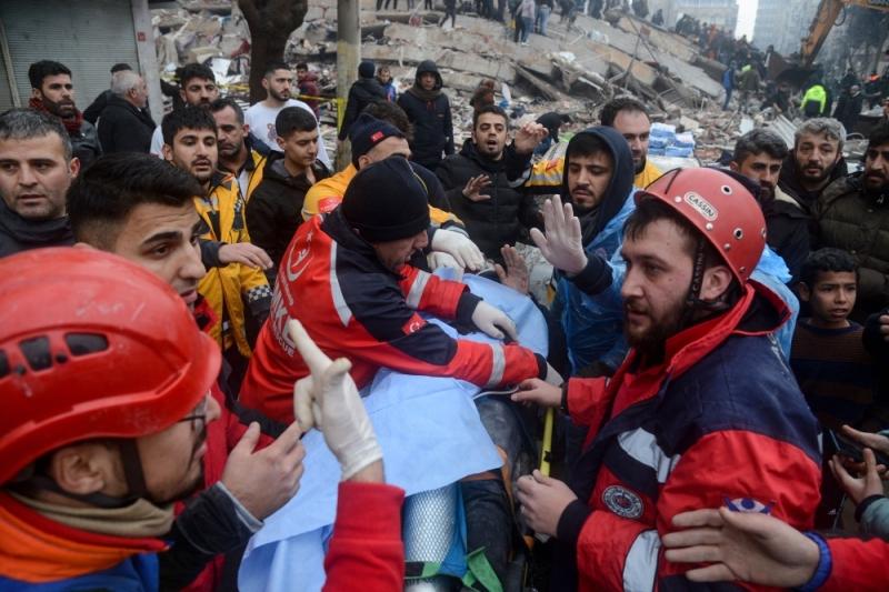 Death toll in Turkiye, Syria earthquake climbs to over 4,300