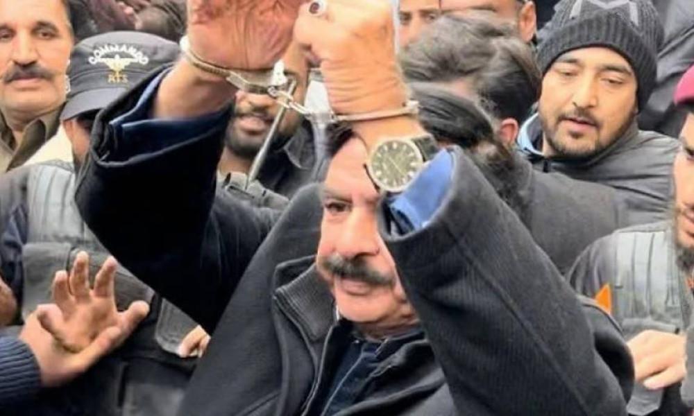 RO accepts Sheikh Rashid's nomination papers