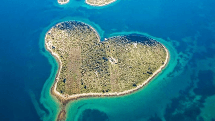 Perfect Valentine: Part of Croatia's heart-shaped island up for sale