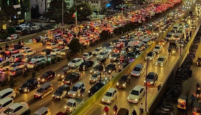 کراچی ٹریفک پولیس نے  پاکستان سپر لیگ سیزن 8 کے میچز کے حوالے سے ٹریفک پلان کو حتمی شکل دیدی