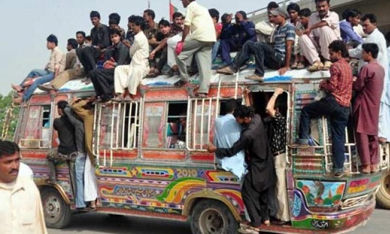 پیٹرولیم مصنوعات میں اضافے کے بعد ٹرانسپورٹر ز نے بسوں کے کرائے بڑھا دیئے