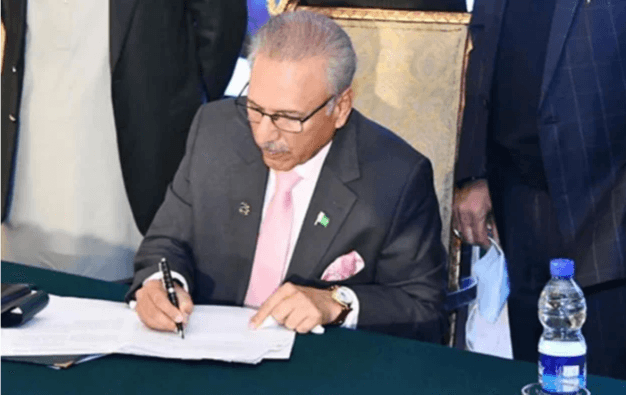 President Alvi signs Finance bill 2023