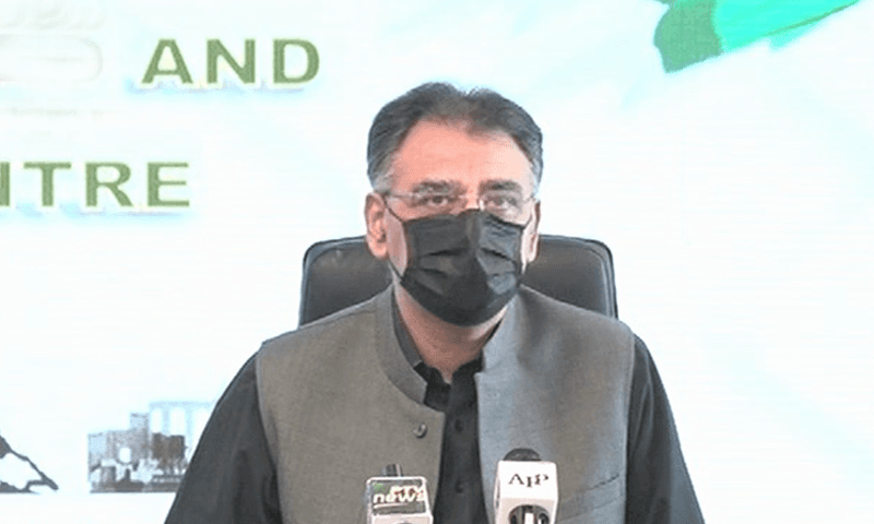 گزشتہ ایک سال سے کورونا ایس اوپیز کی سب سے زیادہ خلاف ورزی  سیاستدانوں نے کی  :  اسد عمر کا اظہار  تشویش