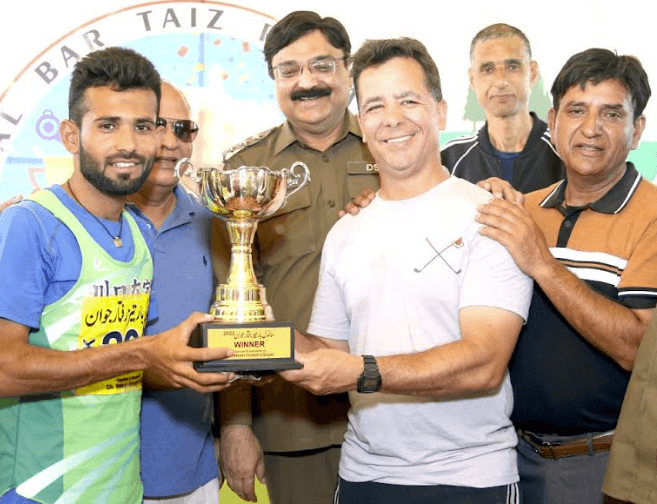 Sohail Amir wins Sandal Bar Taiz Raftar Jawan Race