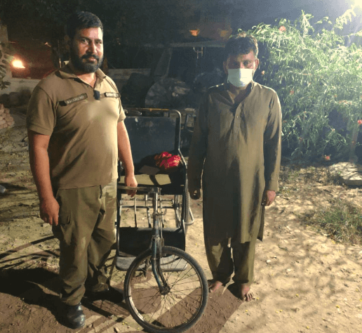 پولیس سرجنز کا کمال، گداگر کی ٹانگیں ہوئیں بحال