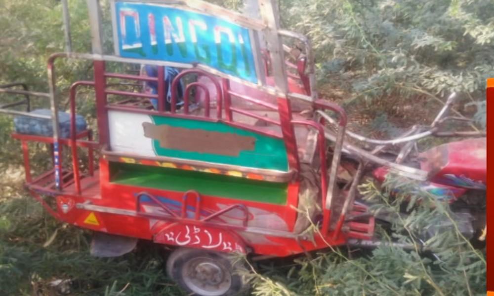 Five, including four students killed in bus-auto collision 
