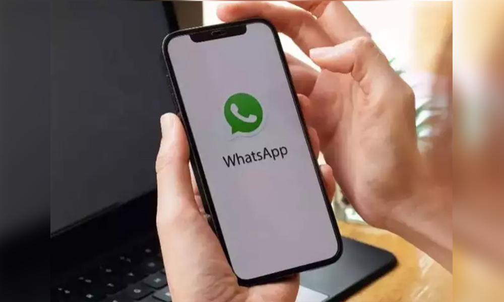 WhatsApp introduces new group chat features