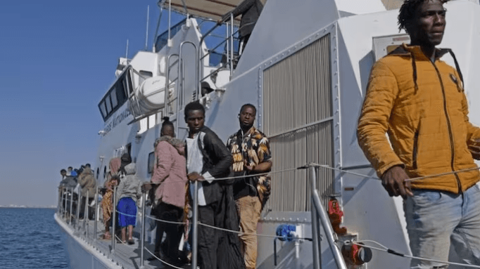 19 African migrants die when another boat sinks off Tunisia