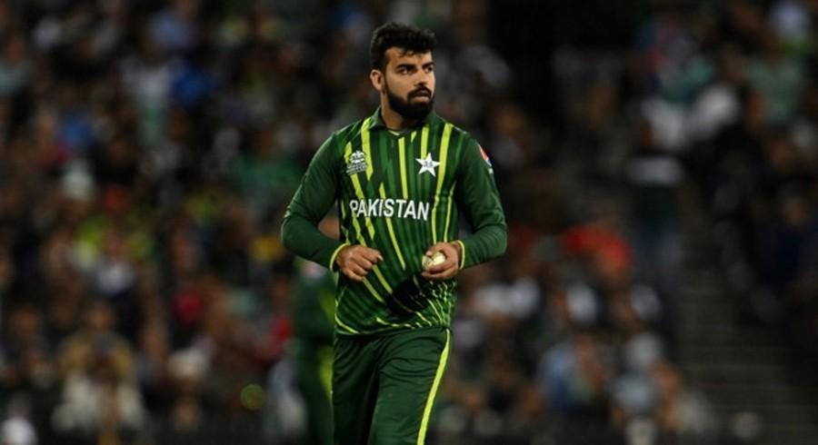 شاداب خان ٹوئنٹی انٹرنیشنلز میں 100 وکٹیں لینے والے پہلے پاکستانی بن گئے