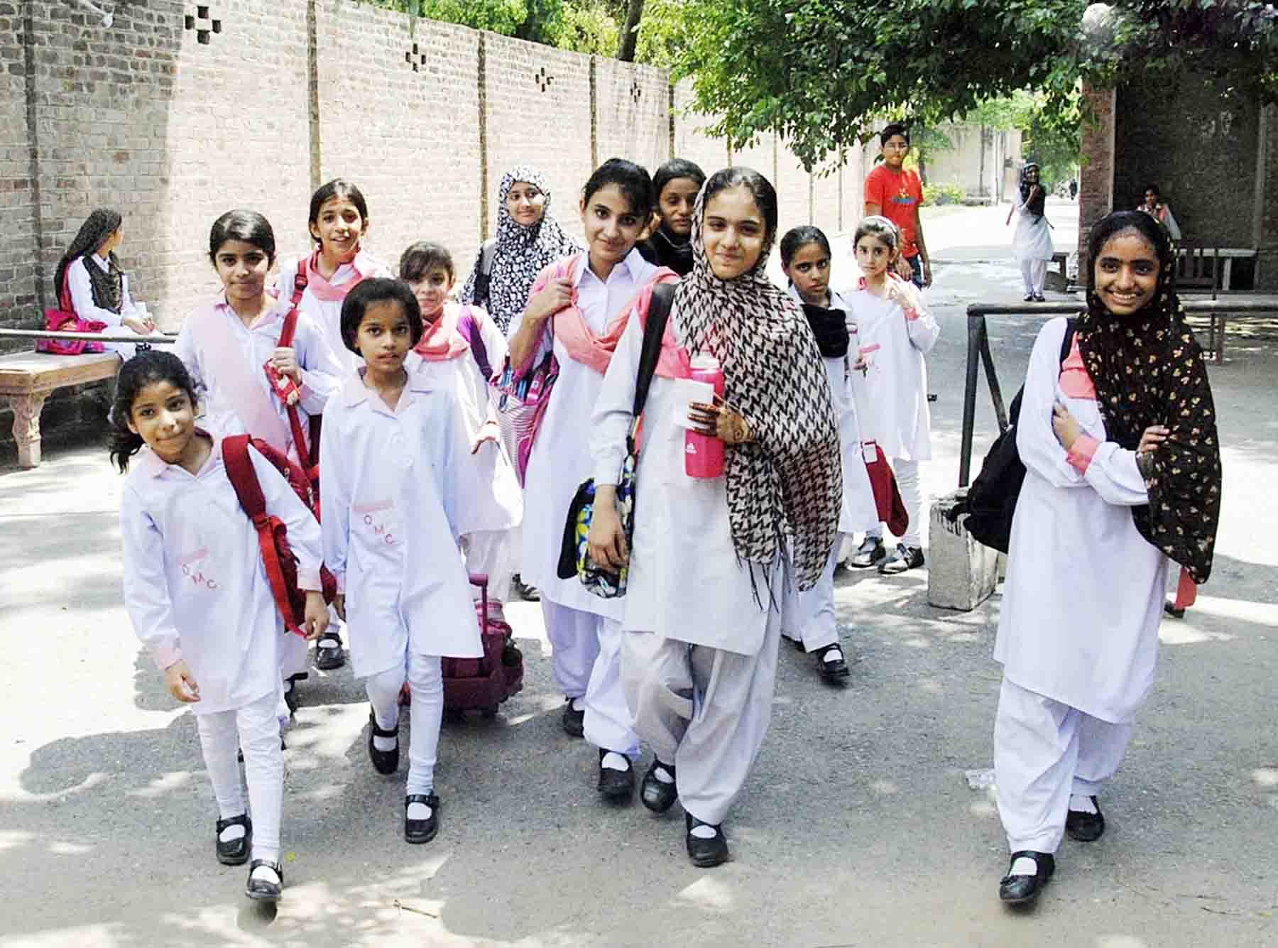 لاہور کے نجی سکولوں نےفیس میں 10 سے15 فیصد اضافہ کر دیا