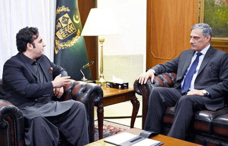 Pakistan attaches high importance to ties with Ukraine, Russia: FM