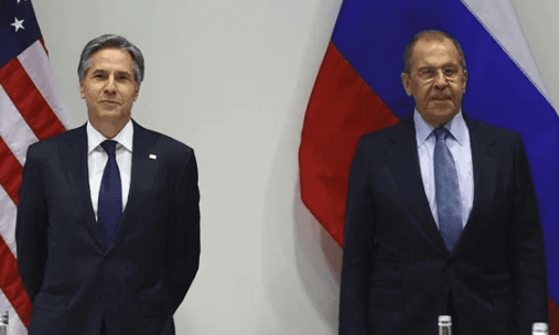 امریکی وزیرخارجہ کا روسی ہم منصب کو فون، امریکی صحافی کی فوری رہائی کا مطالبہ