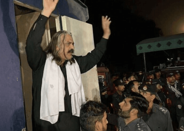 پی ٹی آئی رہنما علی امین گنڈا پور کو گرفتار کر لیا گیا