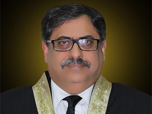 تمام اداروں کو اپنی انا ایک طرف رکھ کر آئینی ذمہ داریاں   پورا کرنا چاہیے،جسٹس اطہر