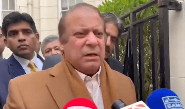 نواز شریف کا چیف جسٹس سے مستعفی ہونے کا مطالبہ