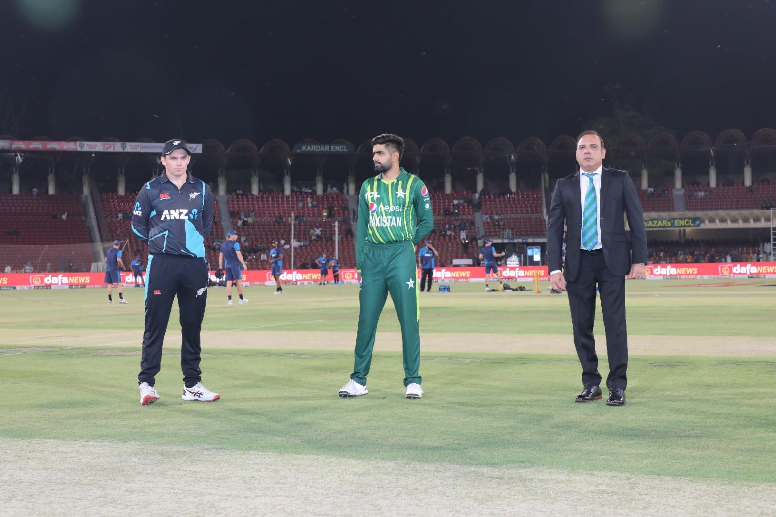 Pakistan opt to bat first after winning toss in first T20I match against New Zealand