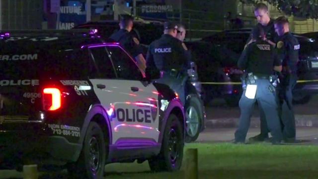 One cop killed, 2 injured in ambush at Houston bar: Texas authorities