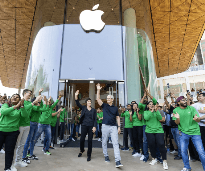 Apple inaugurates first retail store in Mumbai