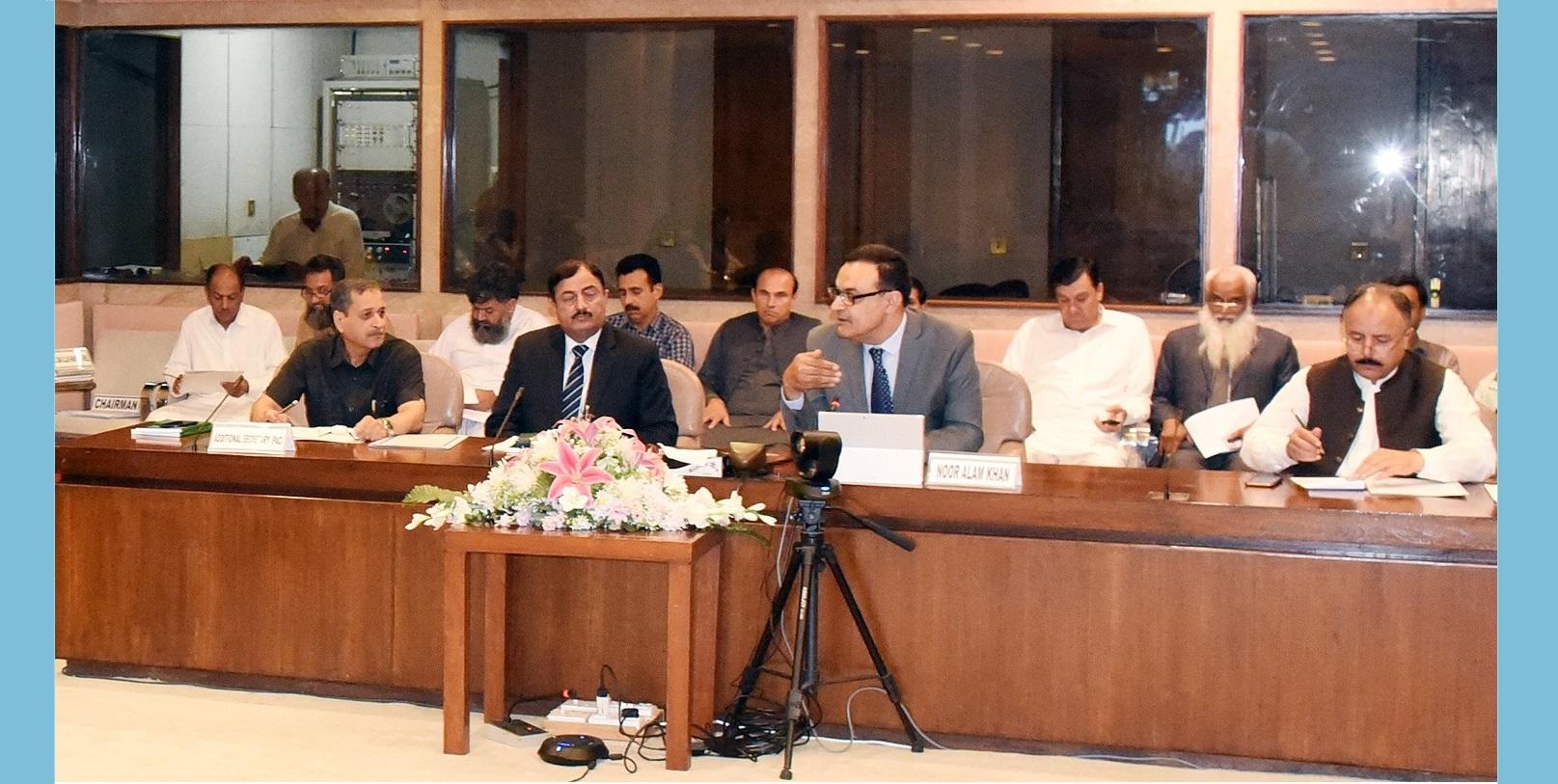 پبلک اکاؤنٹس کمیٹی نے رجسٹرار سپریم کورٹ کو طلب کر لیا