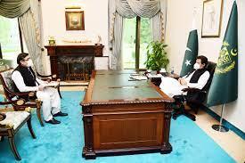 سینیٹر ایوب آفریدی نے وزیراعظم عمران خان کو استعفیٰ پیش کردیا