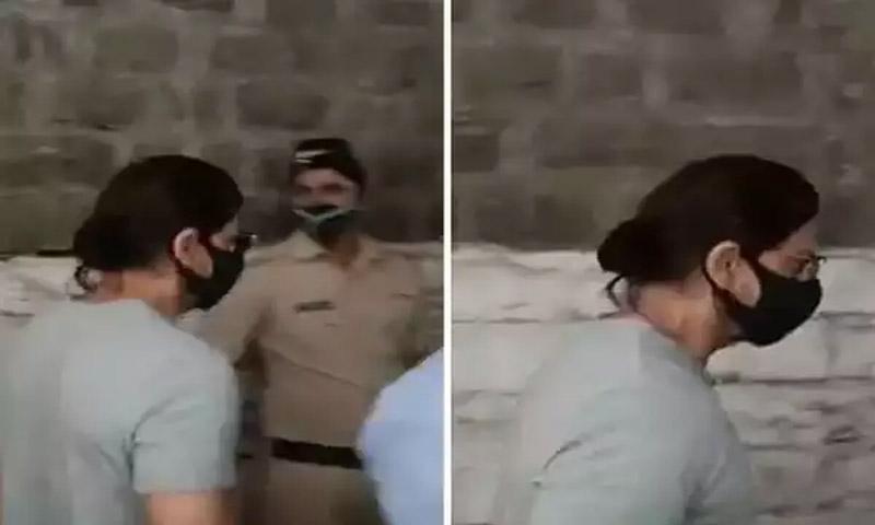 شاہ رخ خان اپنے بیٹے آریان خان کو ملنے جیل پہنچ گئے
