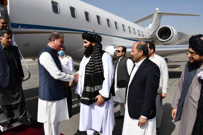 FM Qureshi meets Taliban government in Kabul