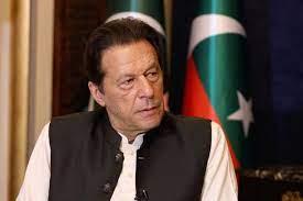 Imran Khan criticizes coalition govt for falling economy