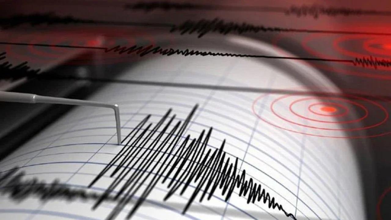 Magnitude 5.2 quake jolts Lahore, adjoining areas