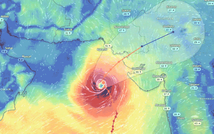 شمال مشرقی بحیرہ عرب میں موجود سمندری طوفان ’بپر جوائے‘ کی شدت میں کمی