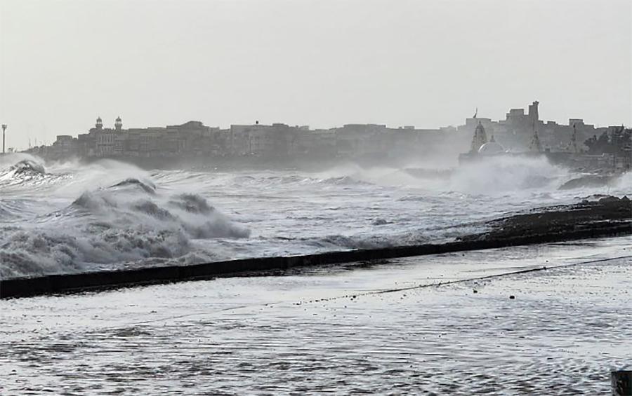 سمندری طوفان بپرجوئے: کیٹی بندر میں پانی کی سطح میں اضافہ جاری