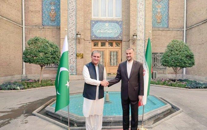 FM Qureshi underscores humanitarian assistance for Afghanistan's economic stability