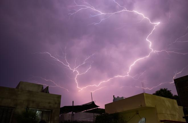 Villager killed by lightning as rainfall hits Southern Sindh