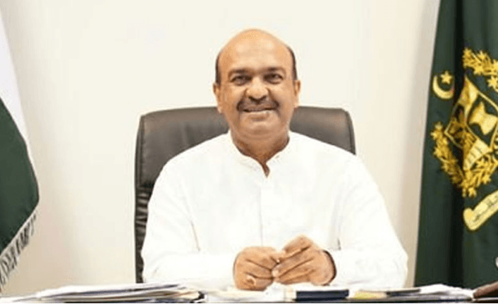 ندیم افضل چن  کاسیاست سے کنارہ کشی اختیار کرنے کا عندیہ