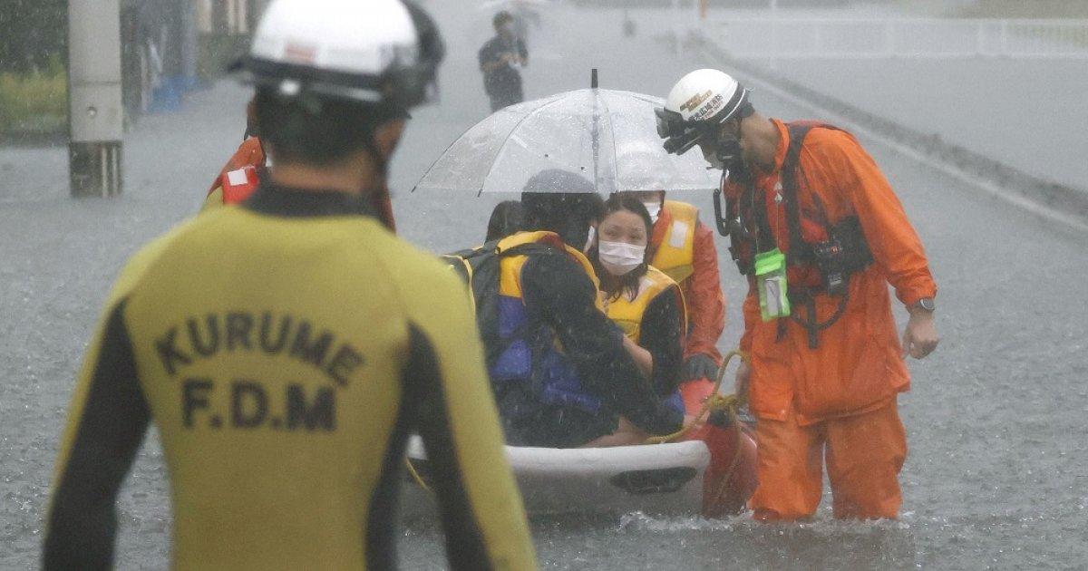 Risk alerts broadened as torrential rains slam Japan